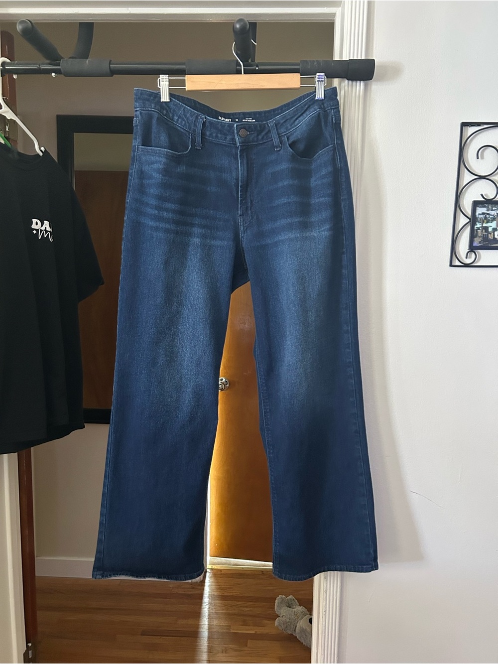 Old Navy Women’s High-Waisted Wow Wide Leg Jeans in Dark Blue